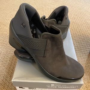 B-Zees Enhance Women’s Shoes - Gray - size 7.5